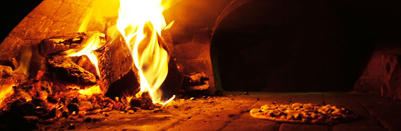 pizza e forno a legna